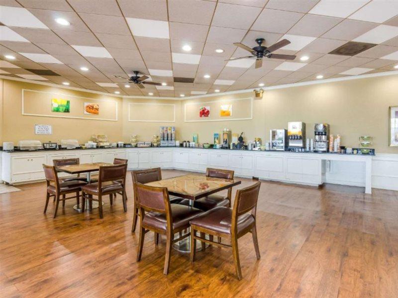 Quality Inn Roanoke Airport Exterior foto