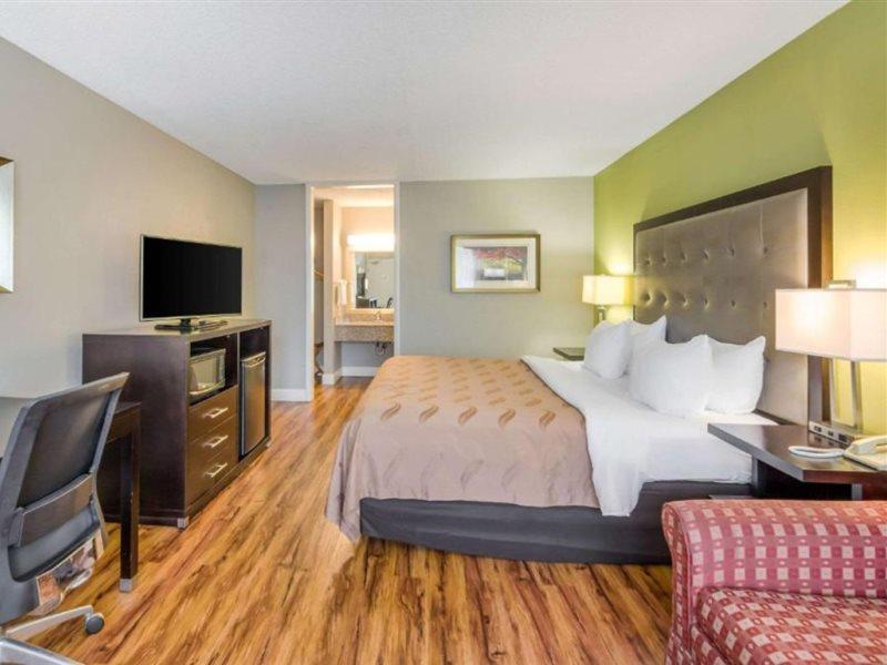 Quality Inn Roanoke Airport Exterior foto