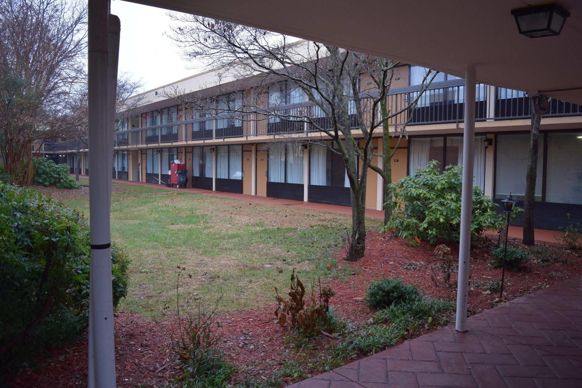 Quality Inn Roanoke Airport Exterior foto